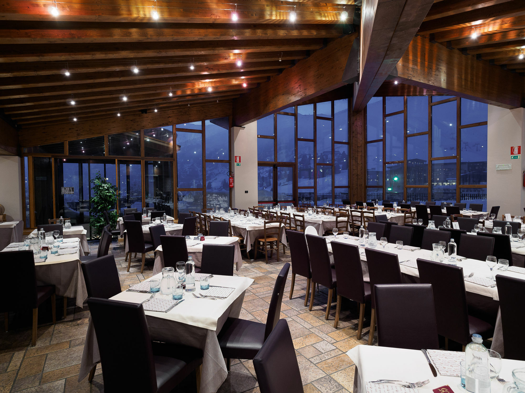 Hotel Piandineve Passo del Tonale Exterior photo